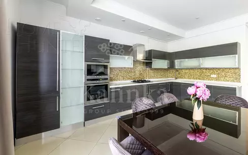 2-этажный таунхаус 220 м² с отделкой