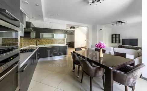 2-этажный таунхаус 220 м² с отделкой