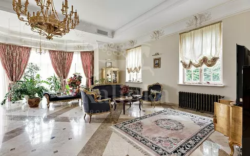 2-этажный коттедж 980 м² с отделкой