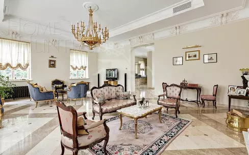 2-этажный коттедж 980 м² с отделкой