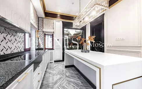 3-этажный коттедж 697 м² с отделкой