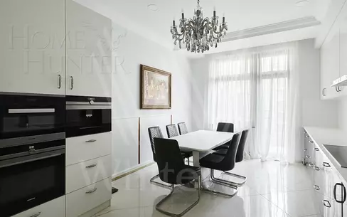 4-КОМН. КВАРТИРА С ОТДЕЛКОЙ 202 М² НА 4 ЭТАЖЕ