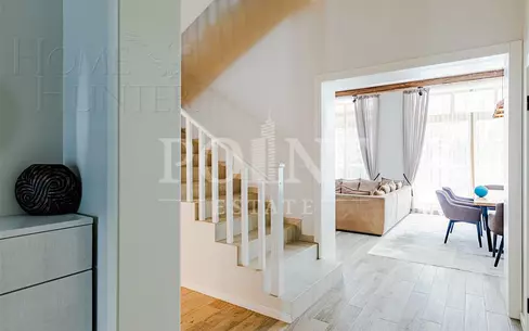 3-этажный таунхаус 291 м² с отделкой