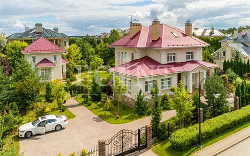 2-этажный коттедж 817 м² с отделкой