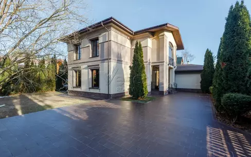 2-этажный коттедж 337.1 м² с отделкой