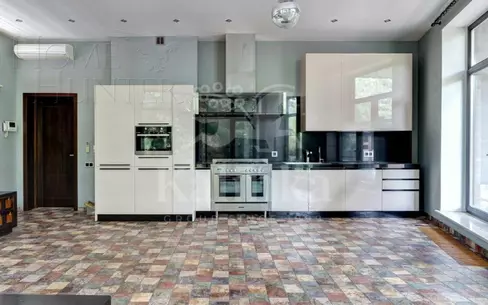 2-этажный коттедж 947 м² с отделкой