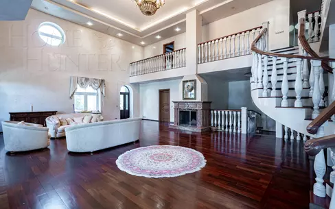 3-этажный коттедж 880 м² с отделкой