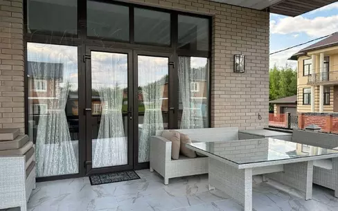 2-этажный коттедж 700 м² с отделкой