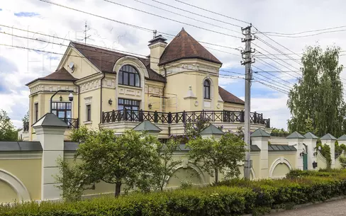 3-этажный коттедж 1 010 м² без отделки