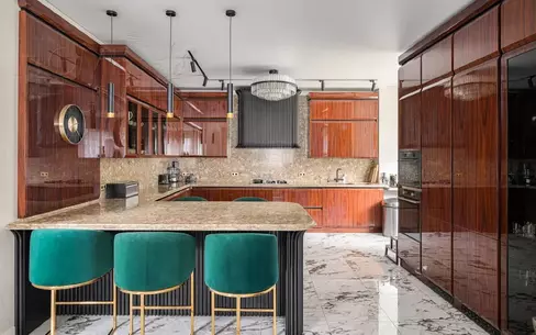 2-этажный коттедж 700 м² с отделкой