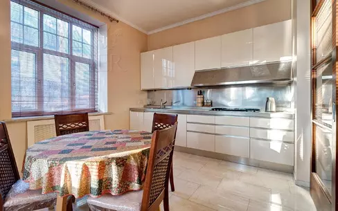 2-этажный коттедж 680 м² с отделкой