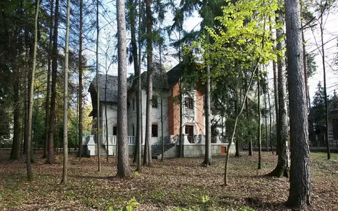2-этажный коттедж 691 м² с отделкой