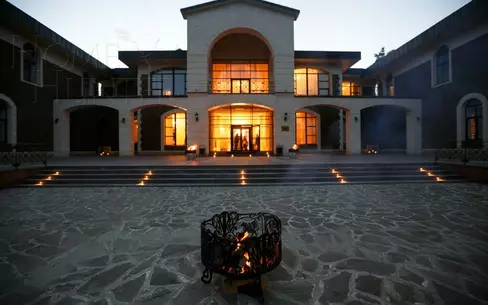 2-этажный коттедж 3 550 м² с отделкой