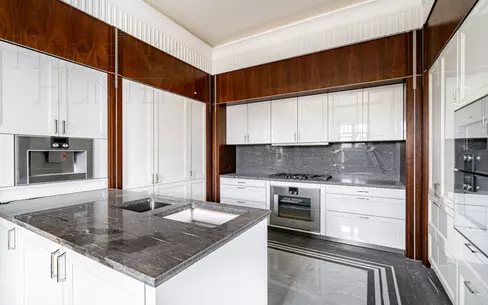 2-этажный коттедж 1 244 м² с отделкой