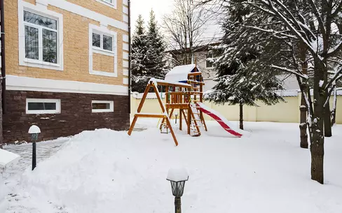 2-этажный коттедж 1 011 м² с отделкой