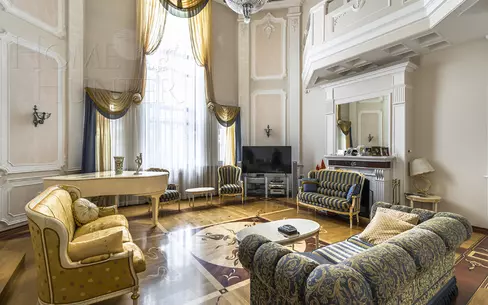 2-этажный коттедж 560 м² с отделкой