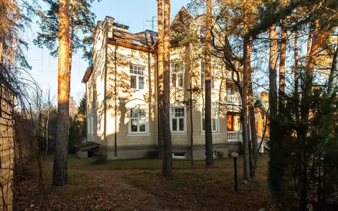 2-этажный коттедж 680 м² с отделкой