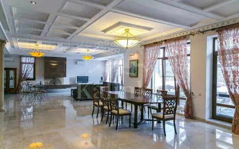 2-этажный коттедж 700 м² с отделкой