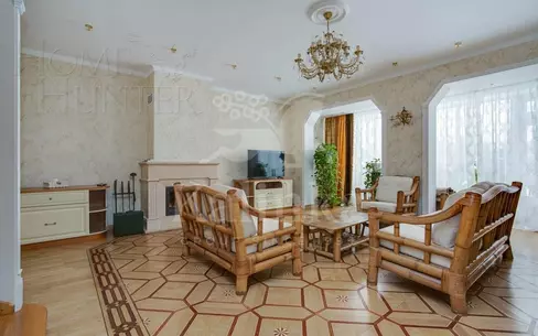 3-этажный таунхаус 300 м² с отделкой