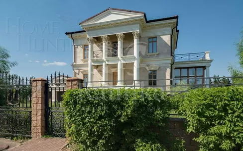 2-этажный коттедж 680 м² без отделки