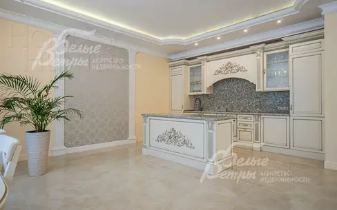 2-этажный коттедж 453 м² с отделкой