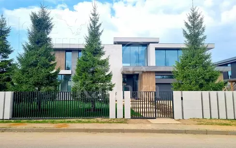 2-этажный коттедж 891 м² без отделки