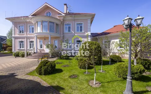 2-этажный коттедж 820.8 м² с отделкой