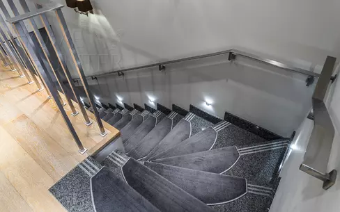 2-этажный коттедж 640 м² с отделкой