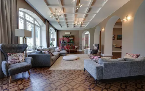 2-этажный коттедж 1 138 м² с отделкой