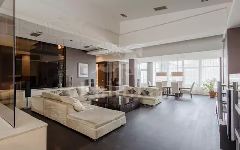 6-комн. кв., 342.8 м², 2/4 этаж