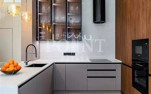 2-этажный коттедж 300 м² с отделкой