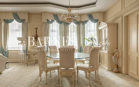 4-КОМН. КВАРТИРА С ОТДЕЛКОЙ 167.5 М² НА 5 ЭТАЖЕ