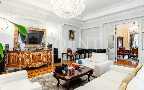 4-комн. кв., 240 м², 2/9 этаж