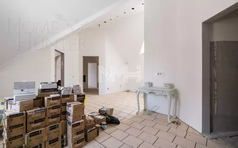 3-этажный коттедж 2 200 м² без отделки