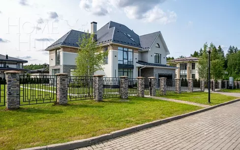 2-этажный коттедж 600 м² с отделкой