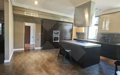 3-этажный коттедж 900 м² с отделкой