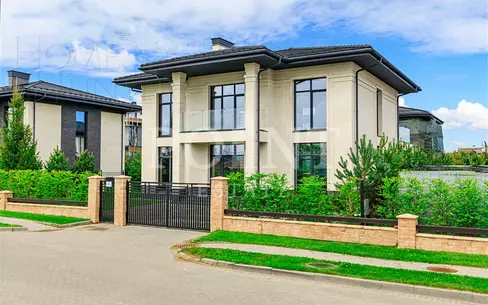 2-этажный коттедж 307 м² без отделки