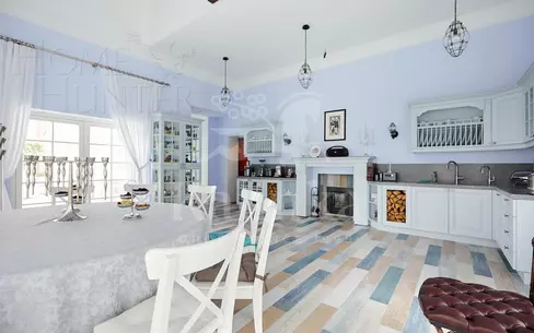 3-этажный коттедж 550 м² с отделкой