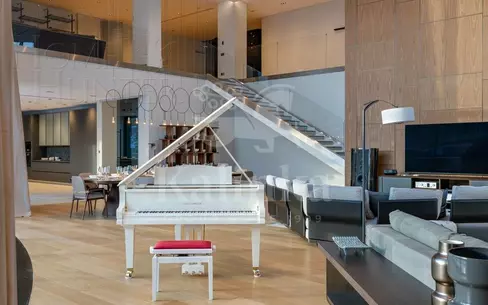 3-этажный коттедж 2 600 м² с отделкой