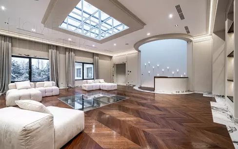 2-этажный коттедж 2 000 м² с отделкой