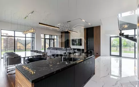 2-этажный коттедж 545 м² с отделкой