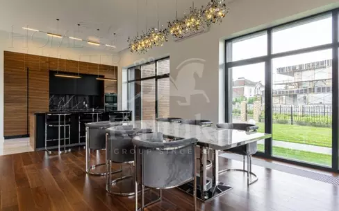 2-этажный коттедж 545 м² с отделкой