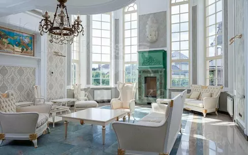 2-этажный коттедж 1 700 м² с отделкой