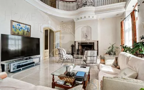 2-этажный коттедж 1 300 м² с отделкой