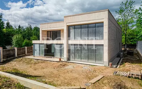 2-этажный коттедж 830 м² без отделки