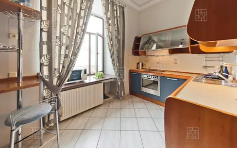 3-КОМН. КВАРТИРА С ОТДЕЛКОЙ 110 М² НА 4 ЭТАЖЕ