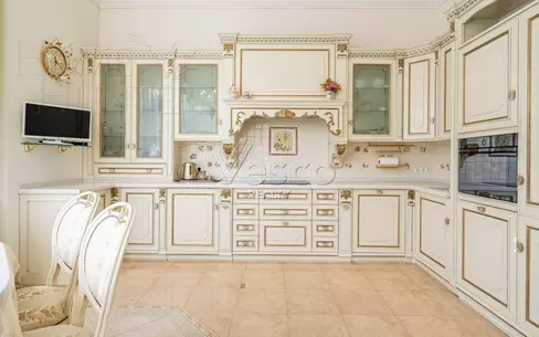 3-этажный коттедж 580 м² с отделкой
