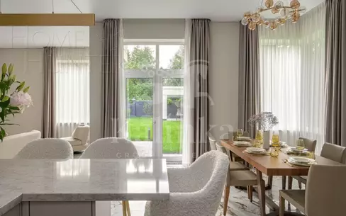 2-этажный коттедж 350 м² с отделкой