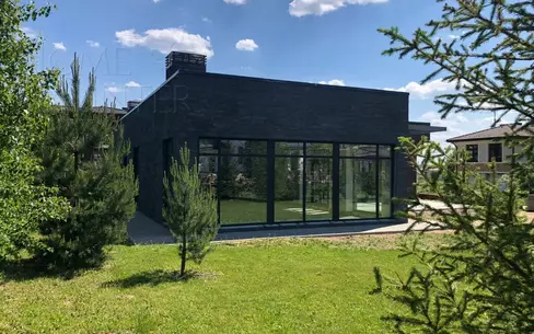 1-этажный коттедж 250 м² без отделки