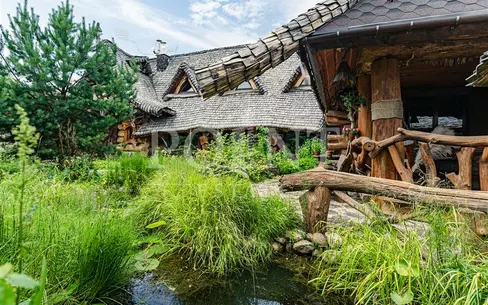 2-этажный коттедж 300 м² с отделкой